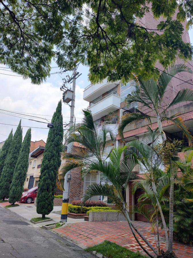 מדיין Noras Homestay Laureles מראה חיצוני תמונה