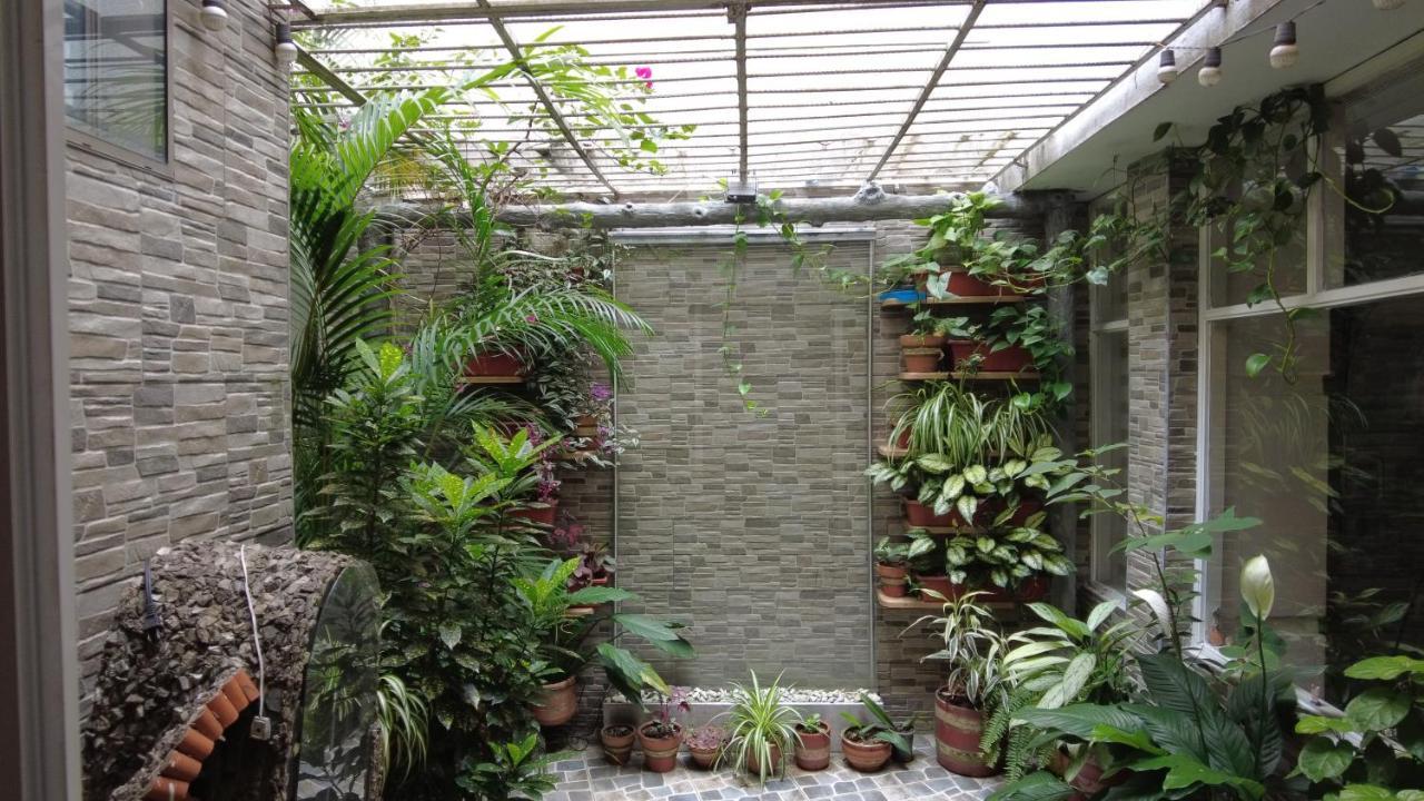 מדיין Noras Homestay Laureles מראה חיצוני תמונה