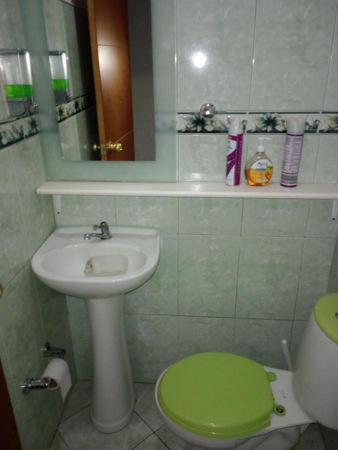 מדיין Noras Homestay Laureles מראה חיצוני תמונה