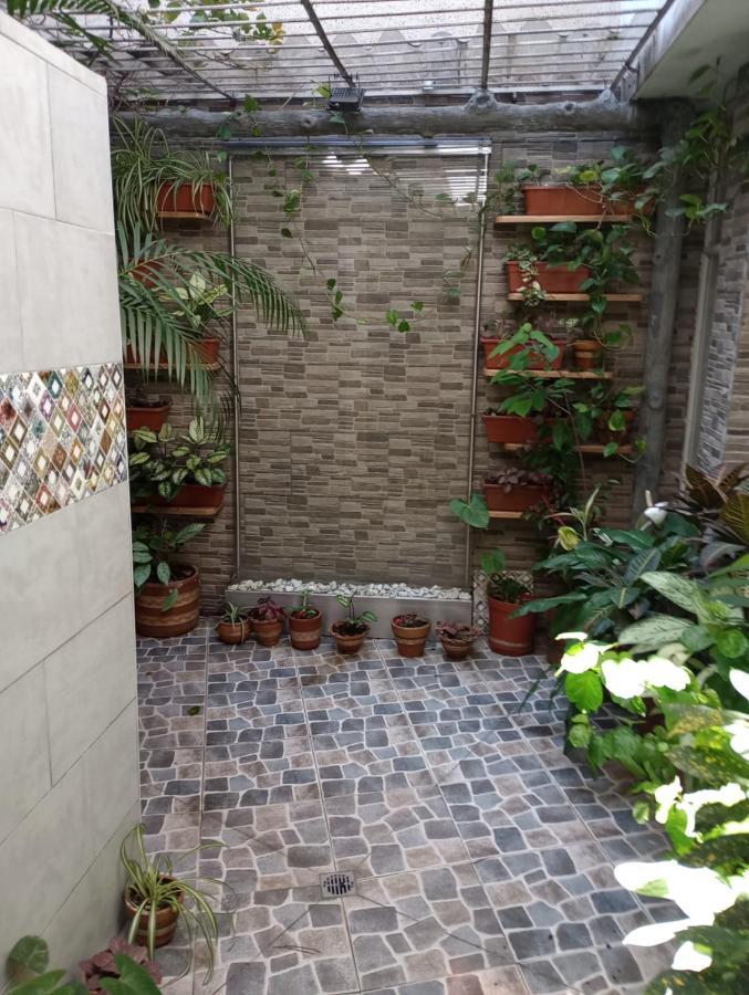 מדיין Noras Homestay Laureles מראה חיצוני תמונה