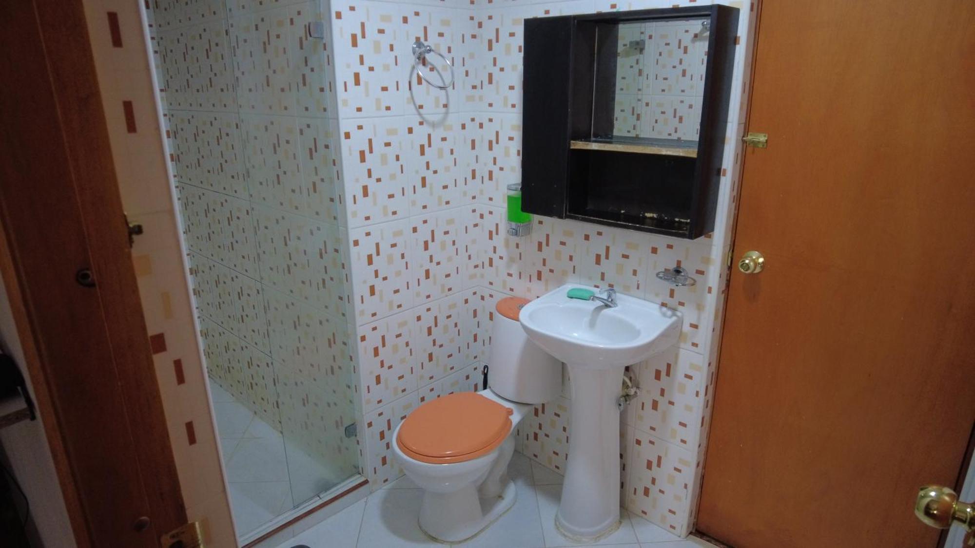 מדיין Noras Homestay Laureles מראה חיצוני תמונה