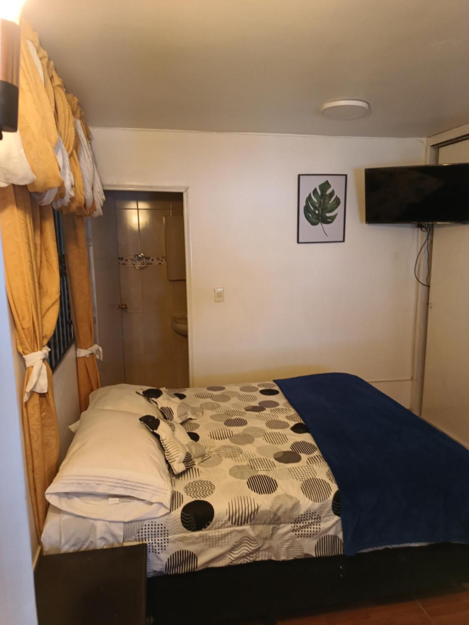 מדיין Noras Homestay Laureles מראה חיצוני תמונה